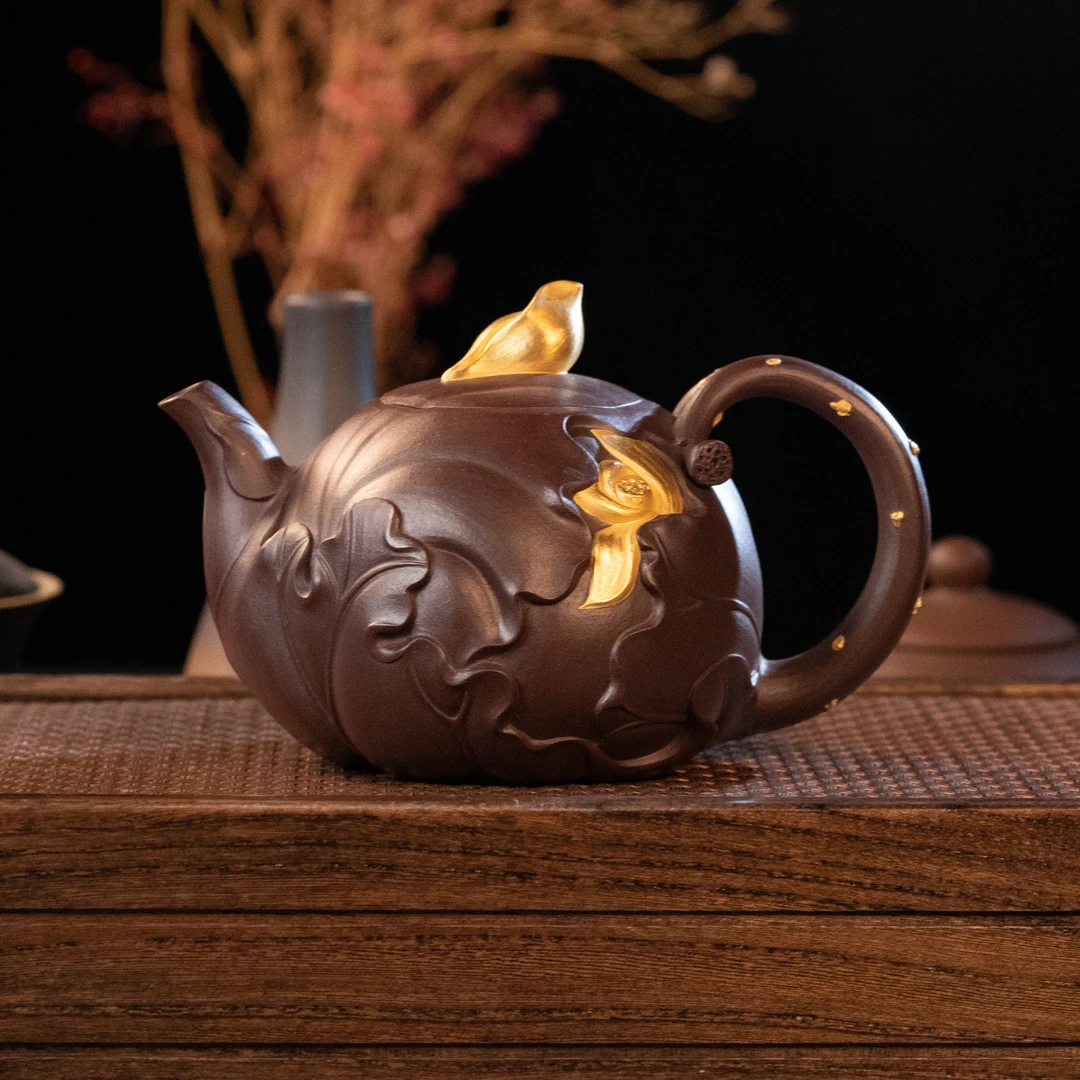 GSB-018   高水波  宜兴手工紫砂  荷韵