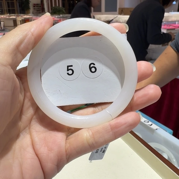 和田玉未镶嵌手镯057