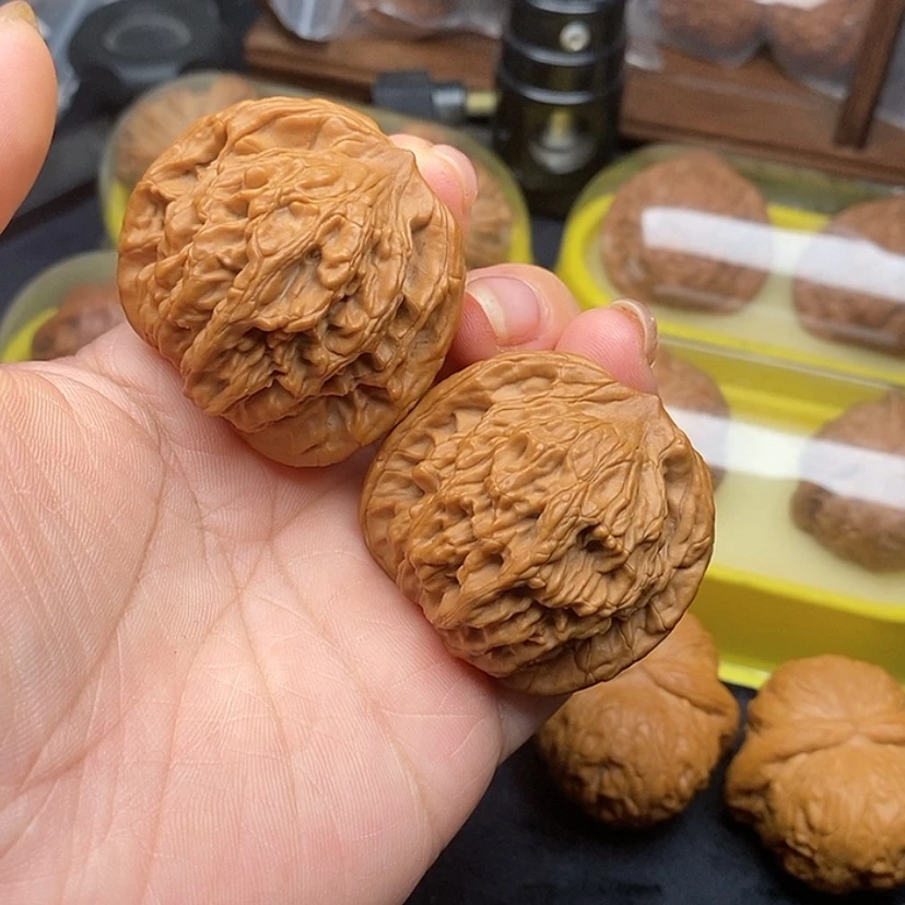 【闪购商品】桃核把件麦穗虎头44