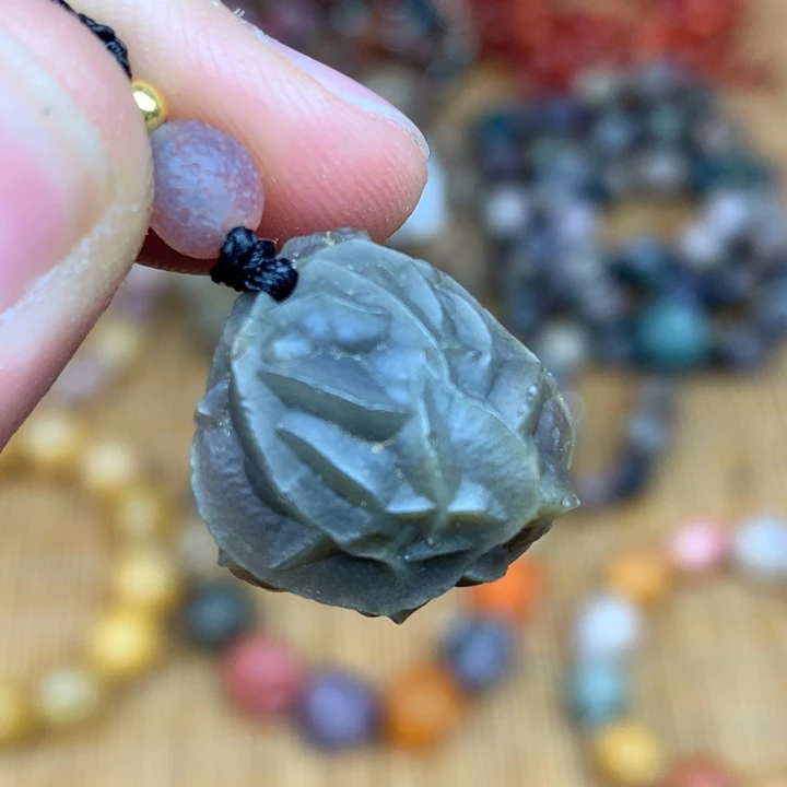 玛瑙/玉髓未镶嵌珠宝半成品