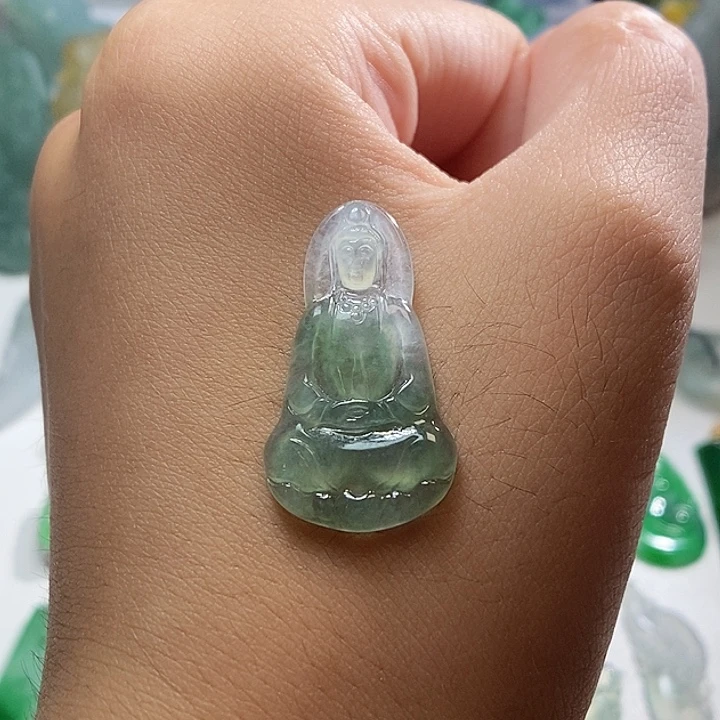 定制翡翠未镶嵌观音