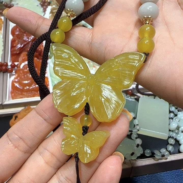 蛇纹石玉未镶嵌吊坠