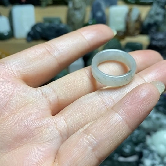 独山玉未镶嵌珠宝半成品