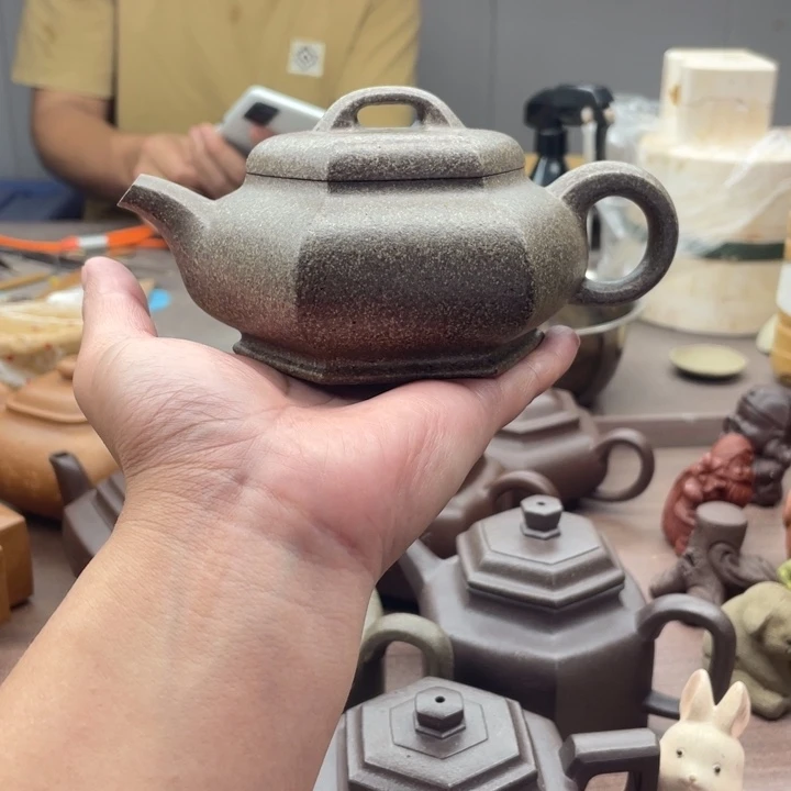 茶壶紫砂六方虚扁，手磨料（段泥）