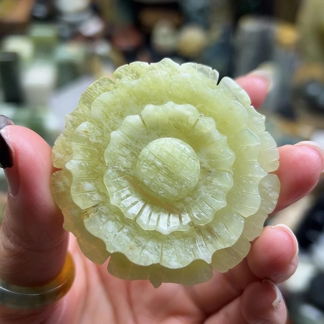 岫玉未镶嵌颈饰辽阳料水草太阳花