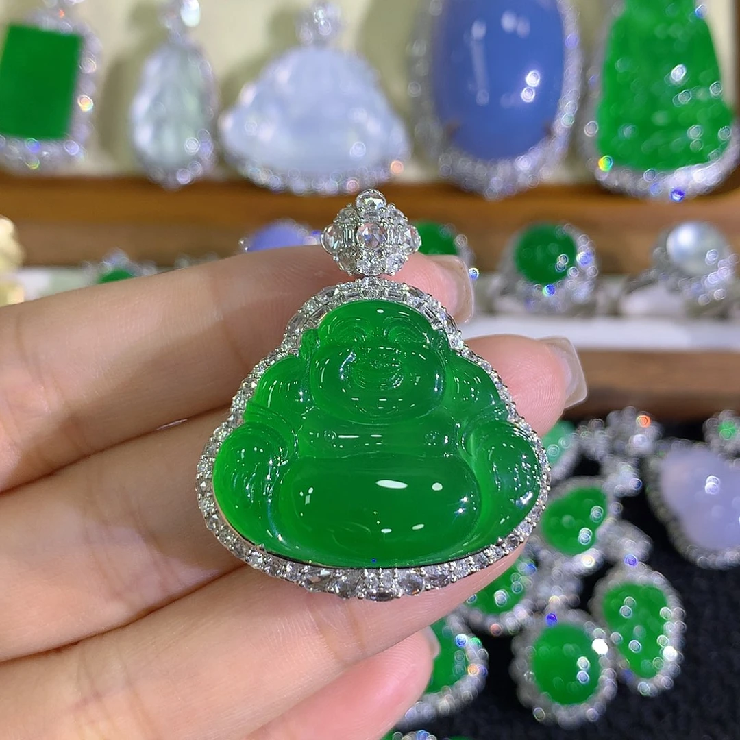 姜***d翡翠18K金镶嵌颈饰分单