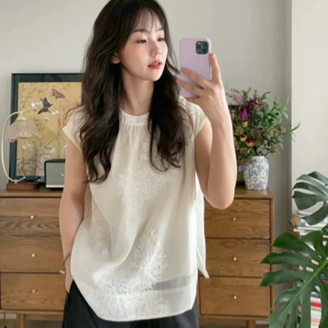 新中式刺绣圆领无袖衬衫女夏季新款复古优雅气质百搭宽松显瘦上衣