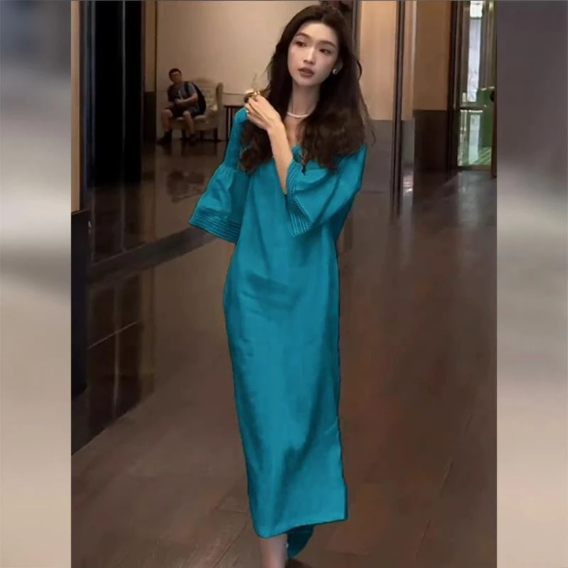 蓝色棉麻亚麻连衣裙女夏季2025新款轻奢高级感流行时尚潮牌女装
