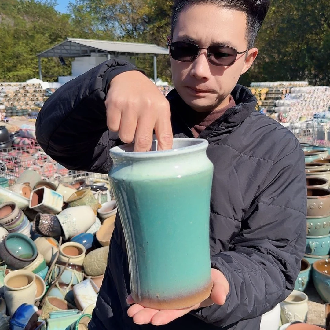紫砂花盆瑕疵一个一个绿