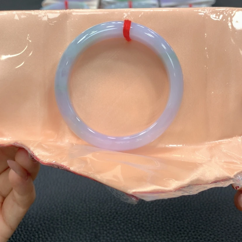 【闪购商品】翡翠手镯未镶嵌香****呢翡翠