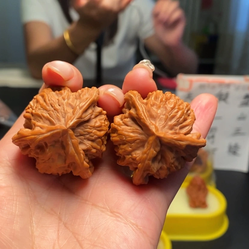 【闪购商品】把件桃核冬1号三棱