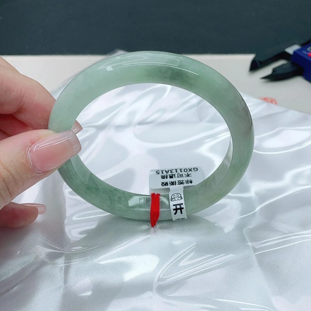 翡翠手镯未镶嵌60.5正