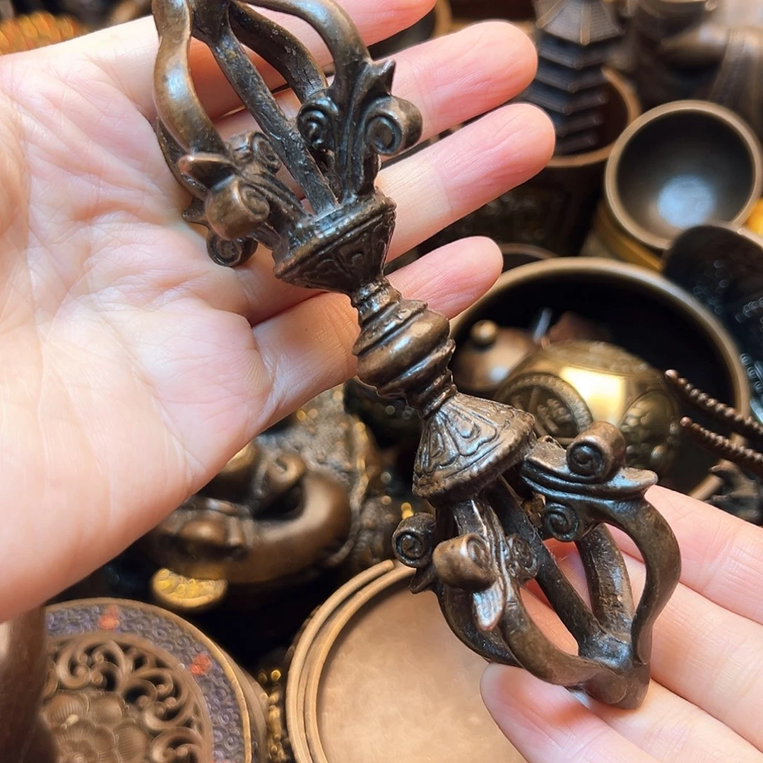 精美铜器工艺品等