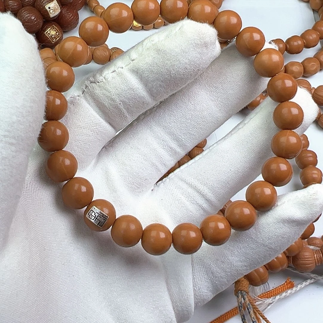 猴头核桃手串9.9全品银条标小圆珠