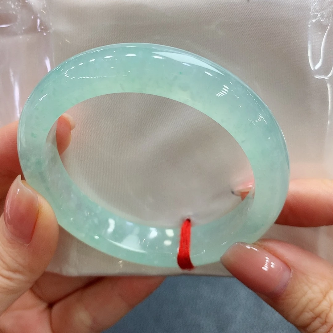 翡翠未镶嵌手镯53.4正圈两天鉴赏