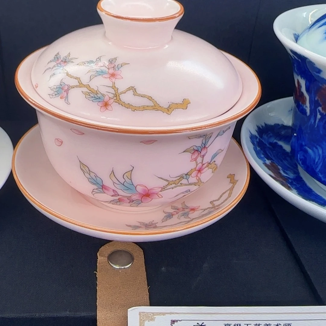 这些盖碗真好看！！！