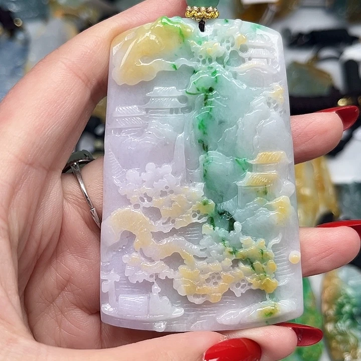 翡翠未镶嵌颈饰山水牌