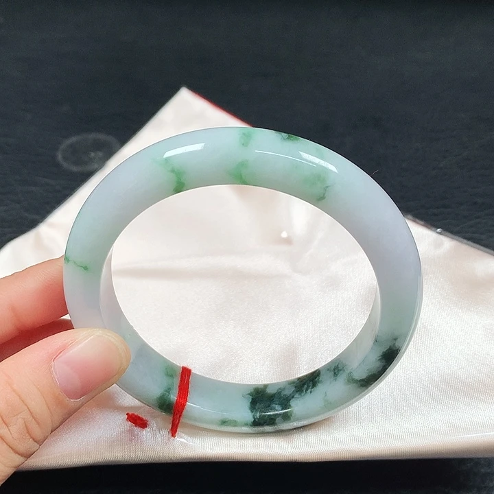 未镶嵌手镯翡翠60圈