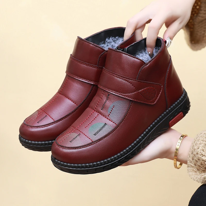 冬季新款女棉靴加绒加厚保暖妈妈棉鞋老北京布鞋老人防滑大棉靴鞋