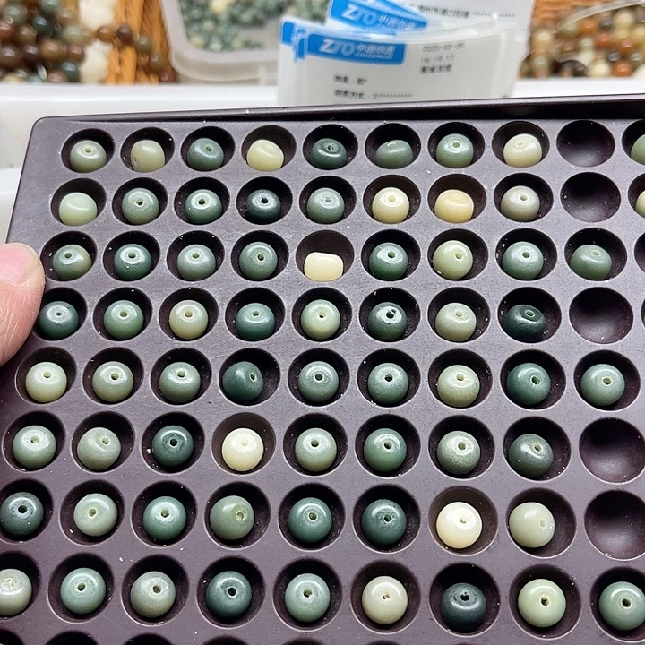 白玉菩提吊坠月**川瑕疵9-6青提墩400