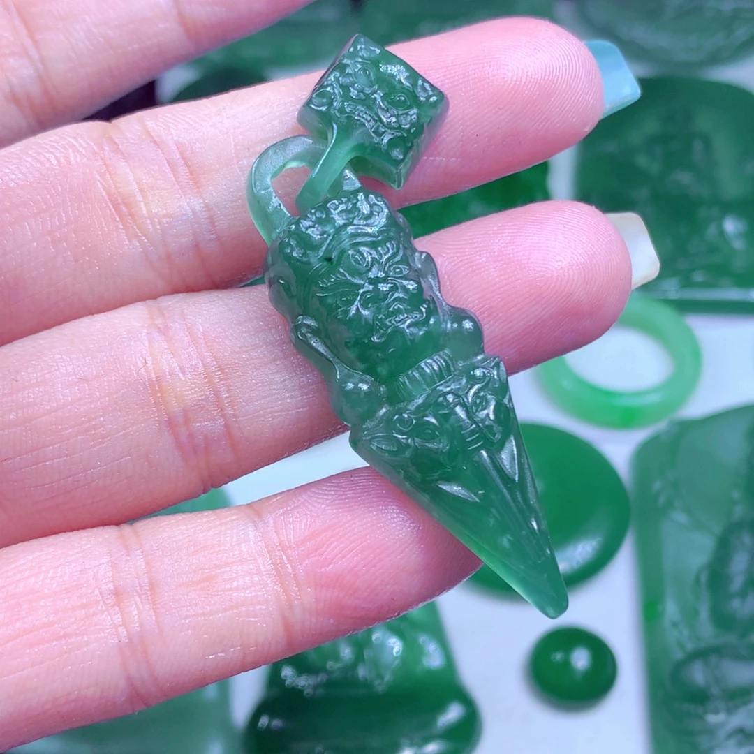 定制翡翠未镶嵌天然缅甸翡翠A货毛货挂件