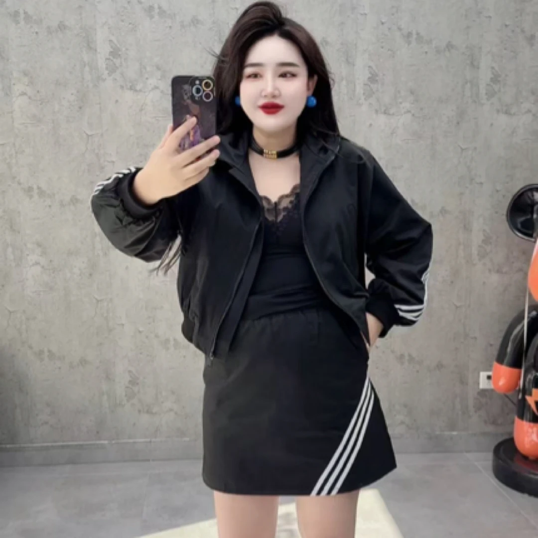 欧货休闲连帽外套短裙减龄显瘦运动风两件套