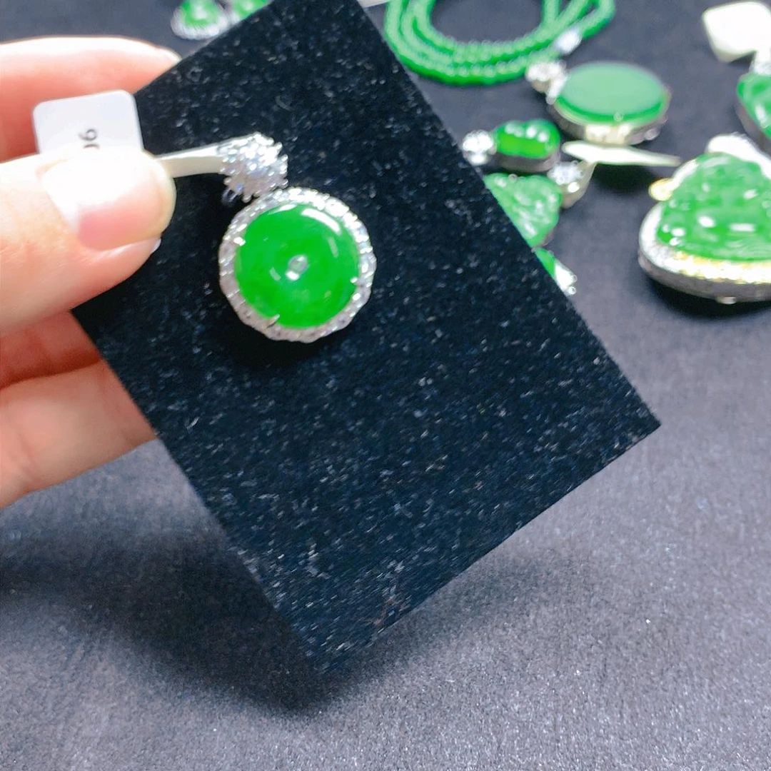 颈饰银S925镶嵌翡翠翡翠