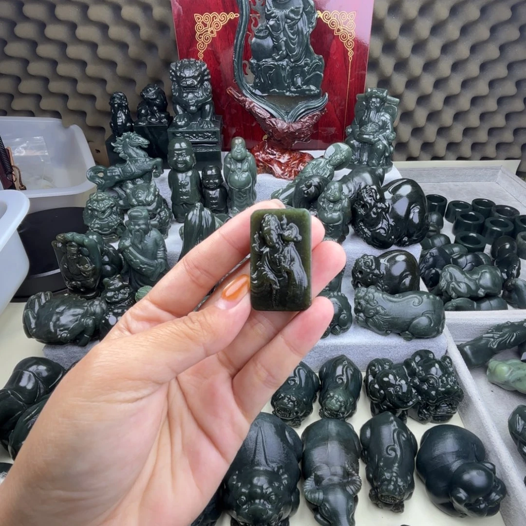 和田玉（糖玉）未镶嵌颈饰