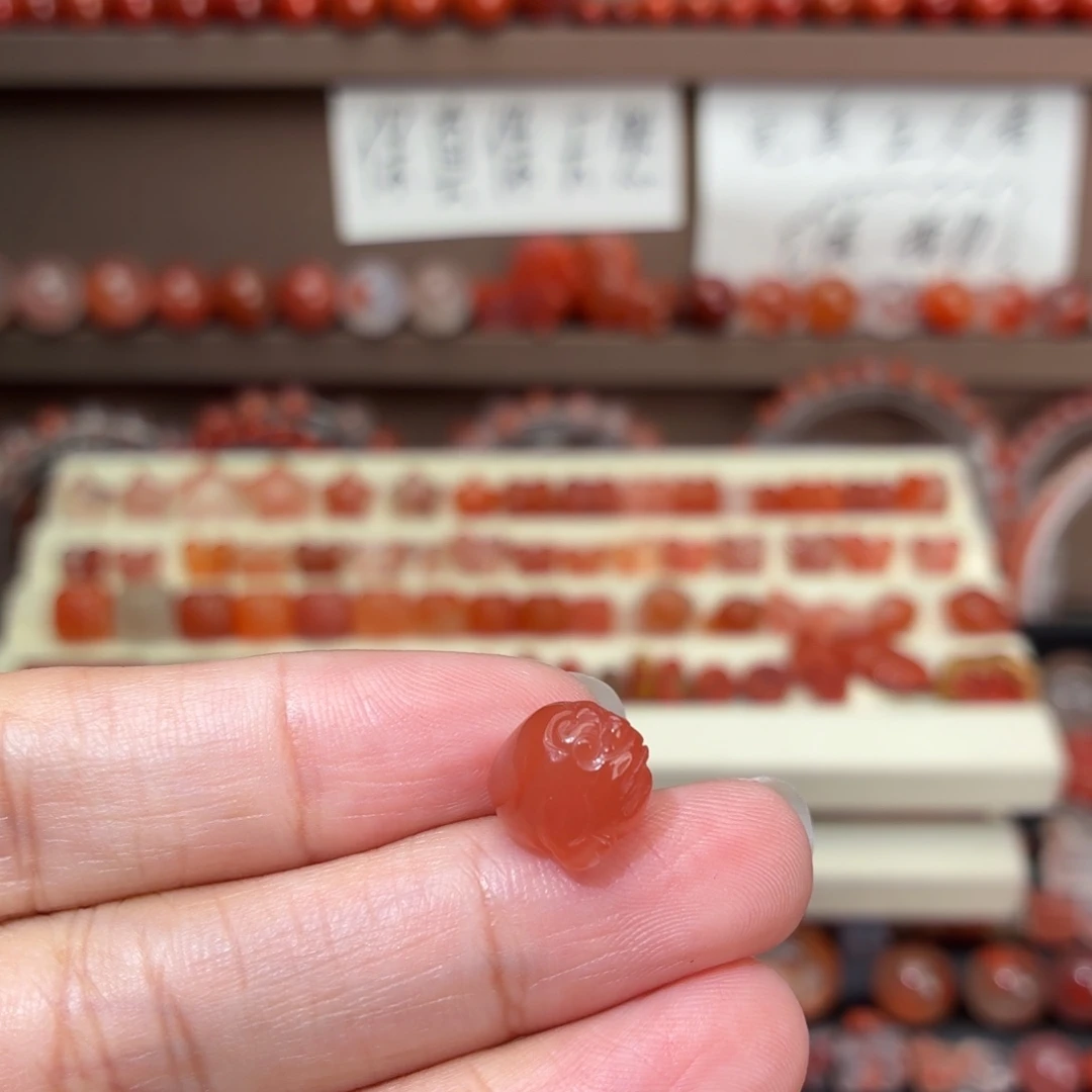 南红玛瑙未镶嵌川料金蟾