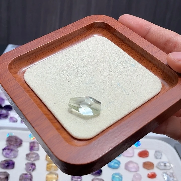 水晶未镶嵌珠宝半成品绿水随型打孔定制不退换