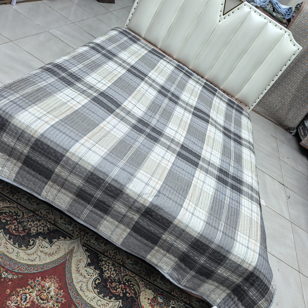 铂金棉宽边床盖《灰色品味人生》2米✕2.3米