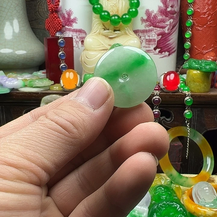 翡翠未镶嵌颈饰新号开播，全场福利