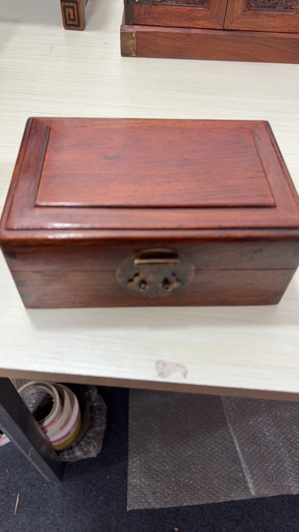 花梨木首饰盒长18,12，7.5