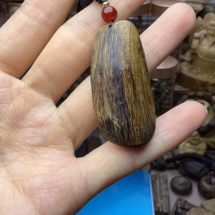 沉香碎屑沉香凌****印西马沉香随型7.1克