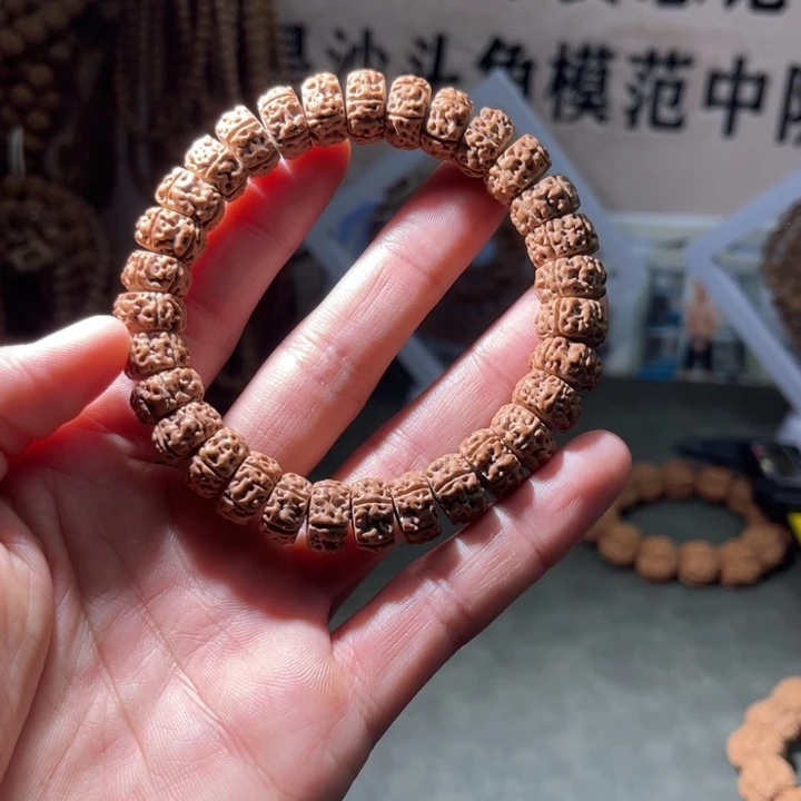 金刚菩提吊坠盘龙藏切单圈
