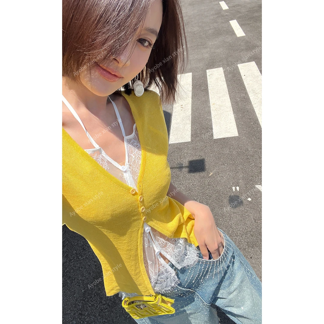 AYOBE小贤/初见时蔓延 纯欲蕾丝拼接设计感假两件小衫显瘦撞色T