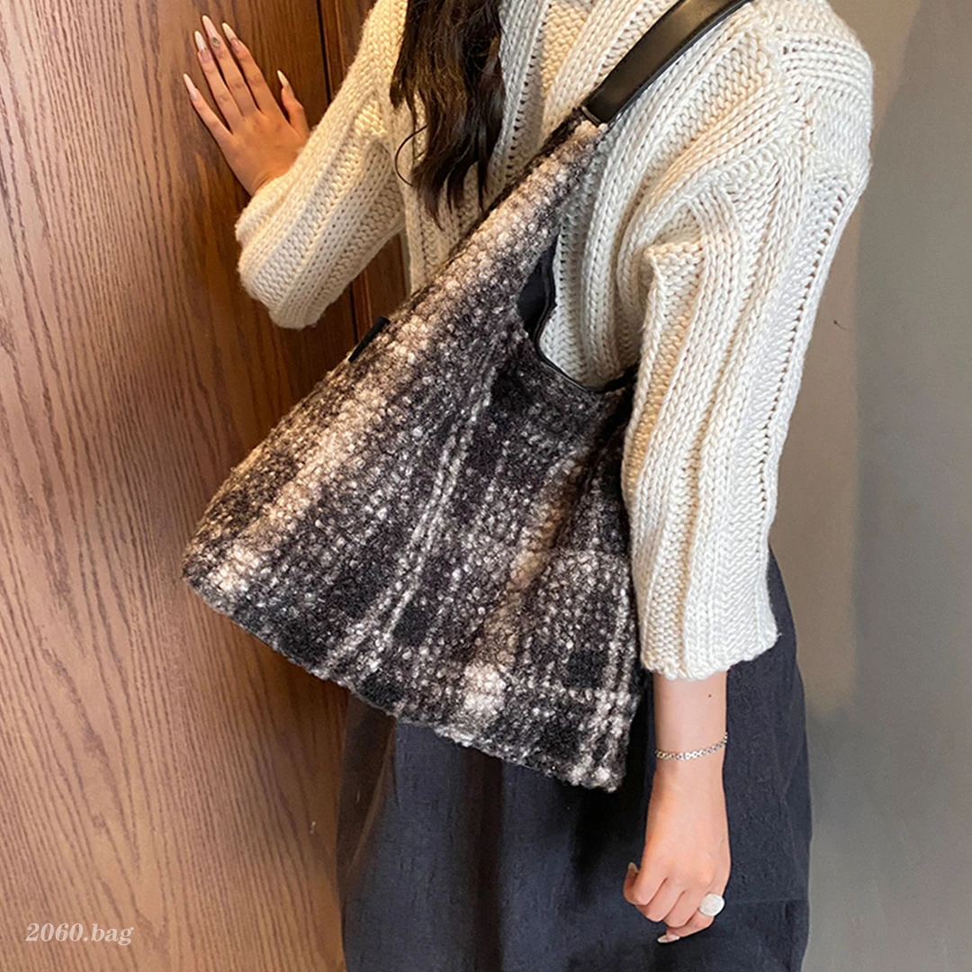 休闲百搭大容量简约通勤2025秋季女式单肩手提托特包时尚条纹洋气