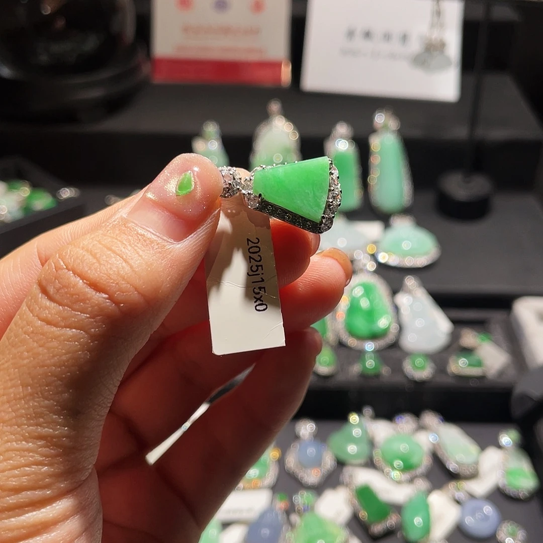 翡翠银S925镶嵌颈饰