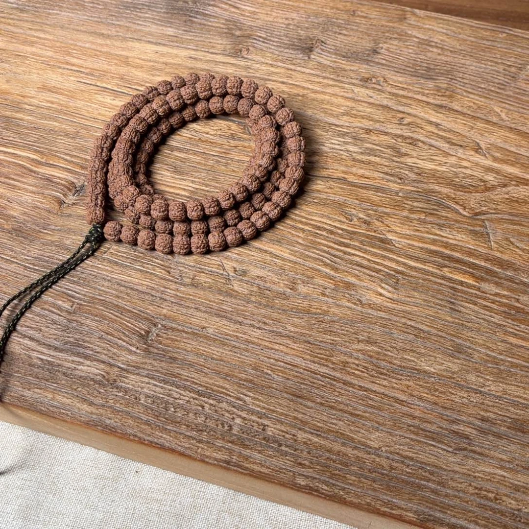 金刚菩提吊坠9.7定制老树梅花108