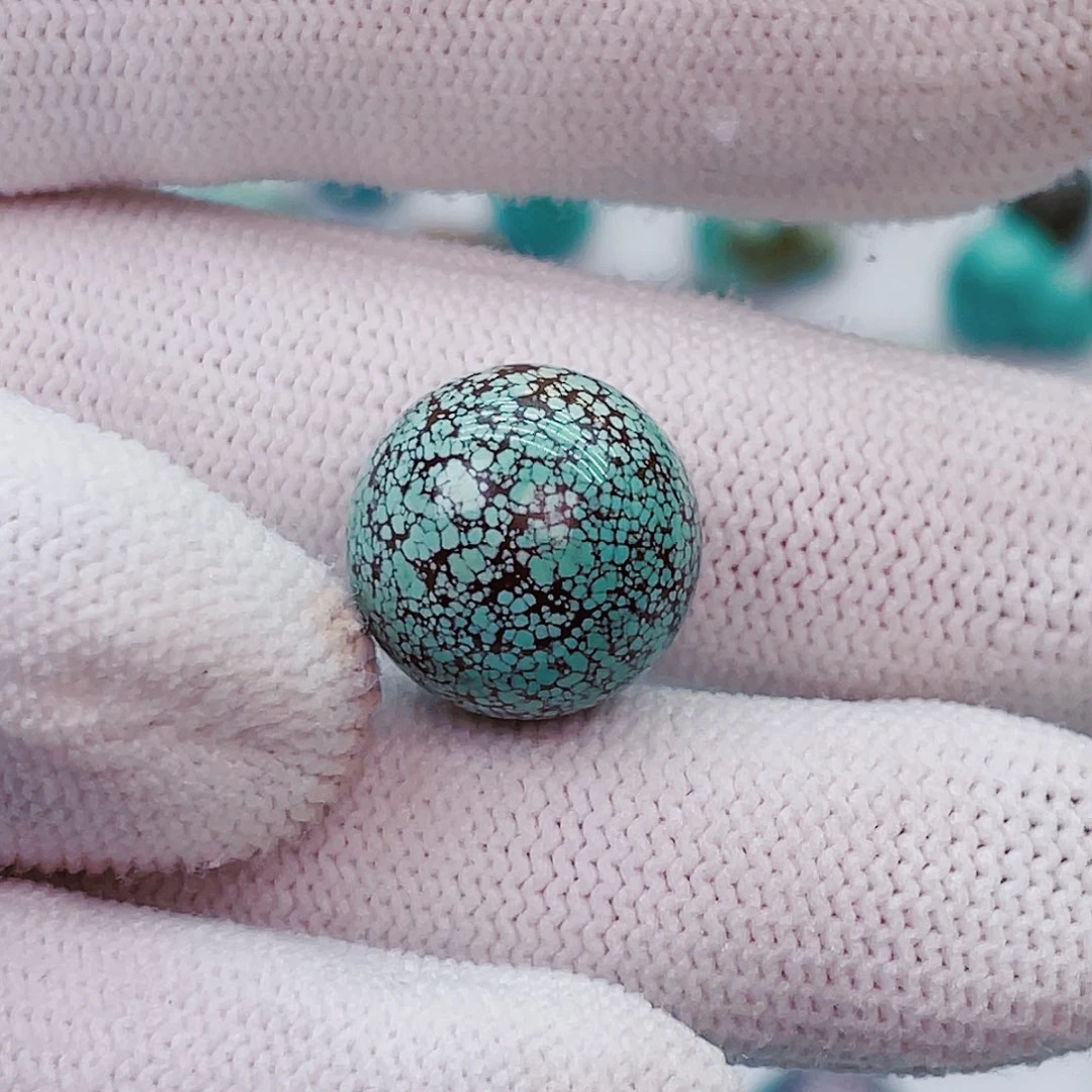 绿松石圆珠未镶嵌教**生