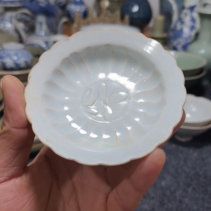 柏*湖田窑小碟子一个