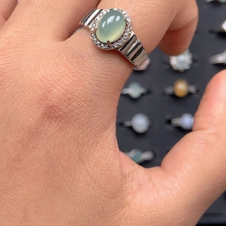 翡翠未镶嵌戒指戒指