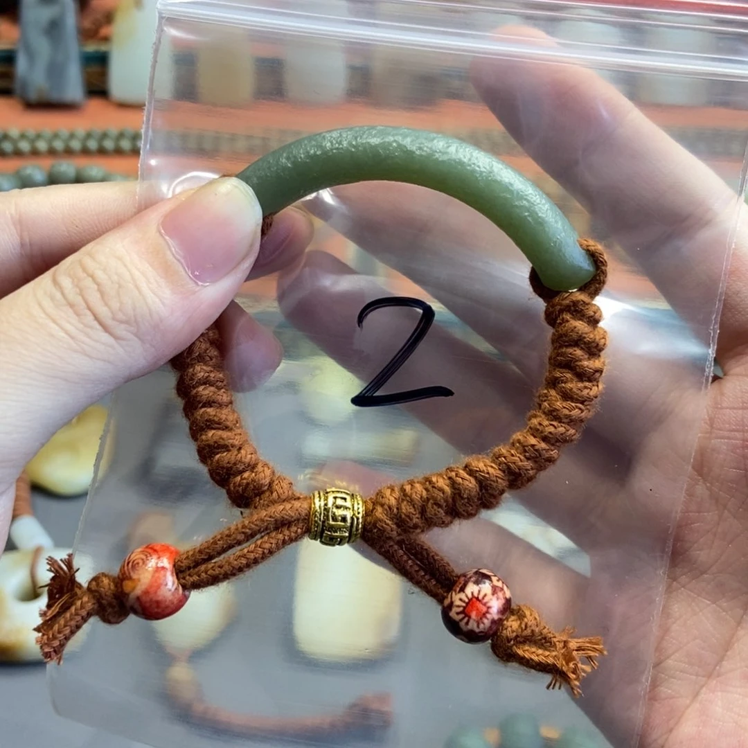 和田玉颈饰未镶嵌月**江