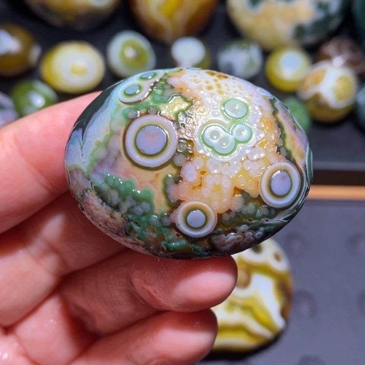 未镶嵌玛瑙/玉髓珠宝半成品4