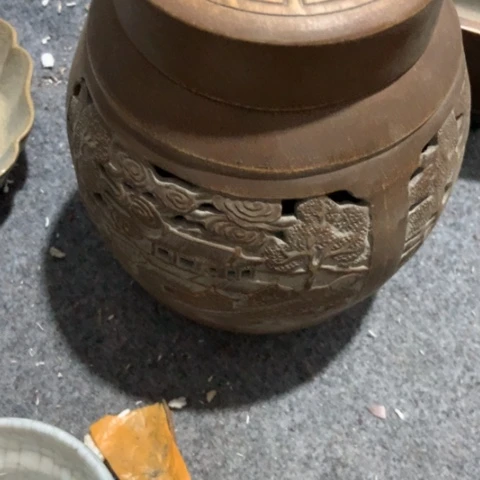 陶瓷摆件爱好者江**柱陶瓷摆在爱好者