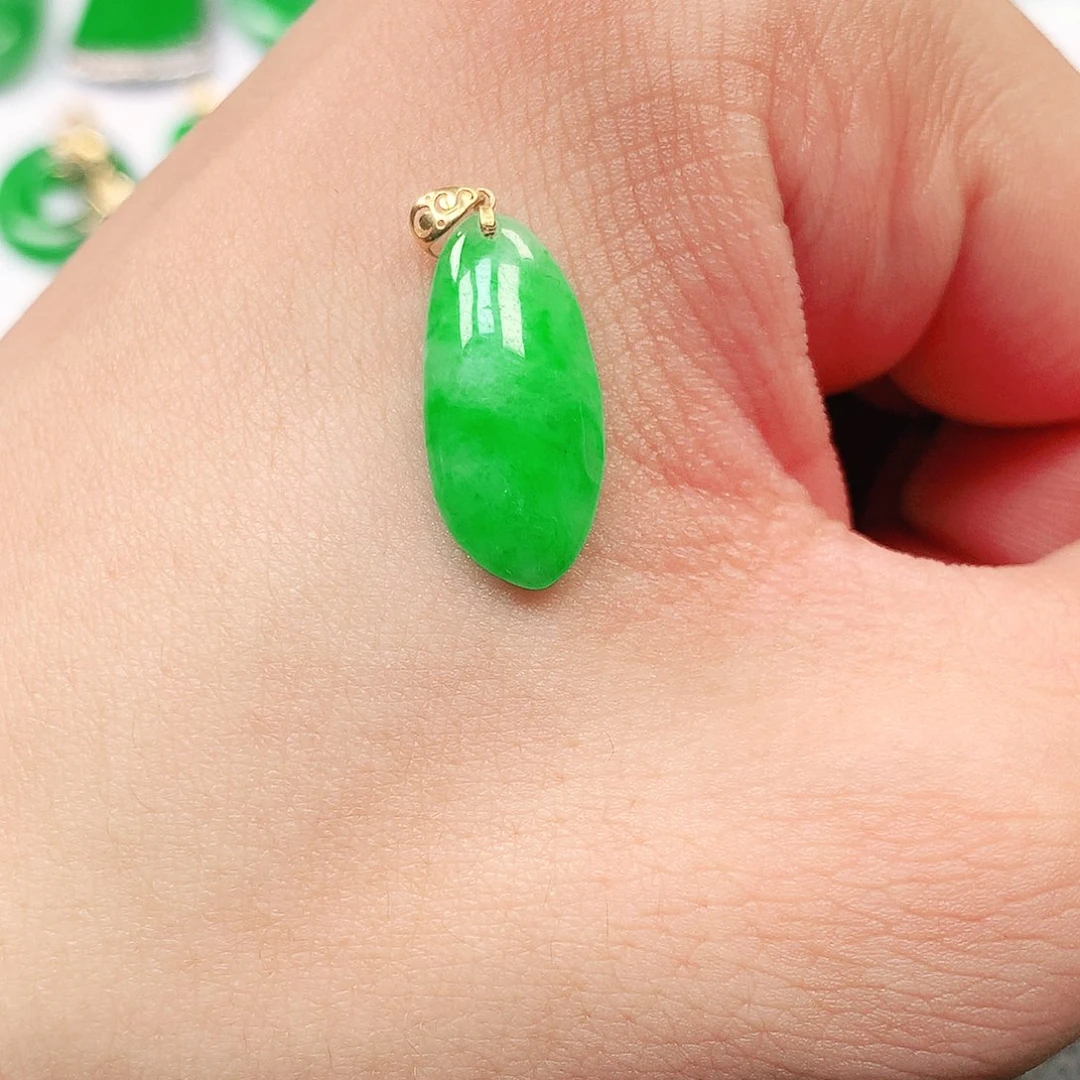 吊坠(不含链)18K金镶嵌翡翠