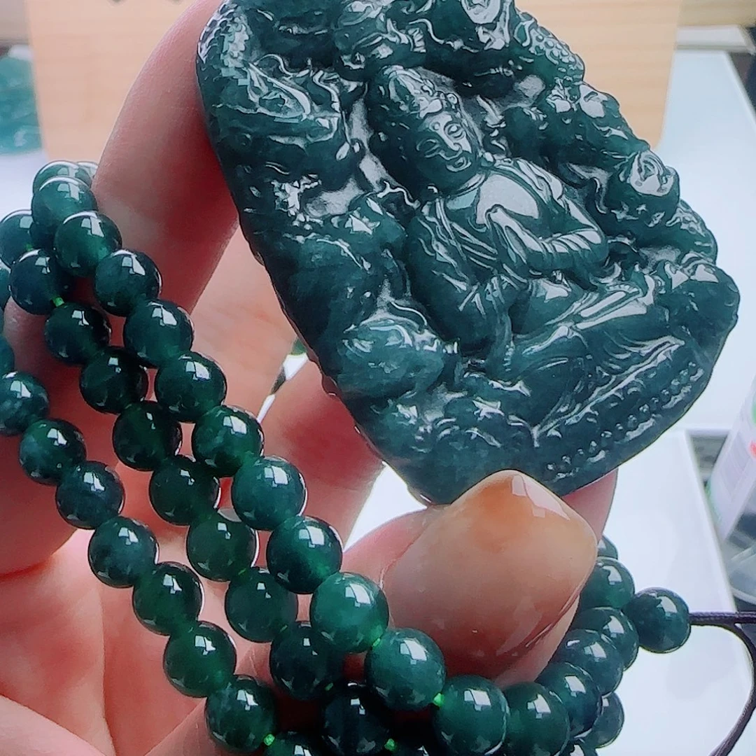 翡翠未镶嵌颈饰11111111111