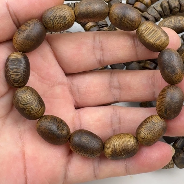 沉香手串乌身手串10克加