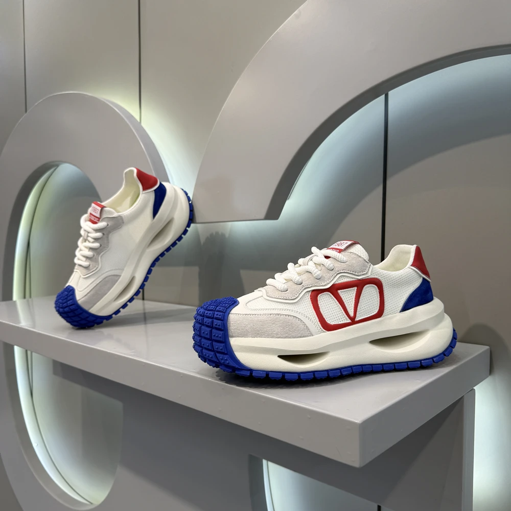 2025时尚潮鞋舒适网面透气休闲鞋男士厚底高端简约百搭增高鞋