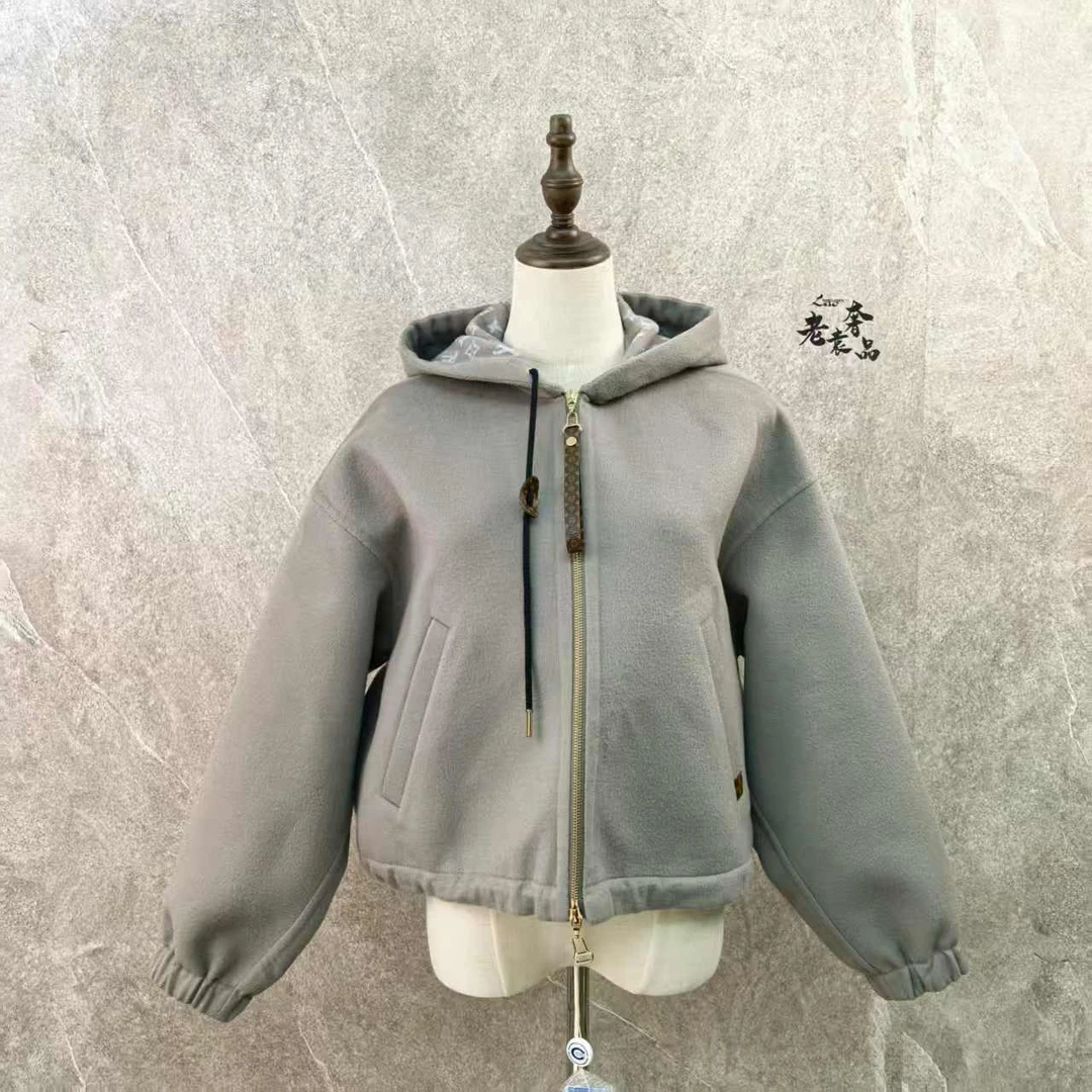 99新 LouisVuitton/路易威登 海囤K/LV衣服/36码/uu33355